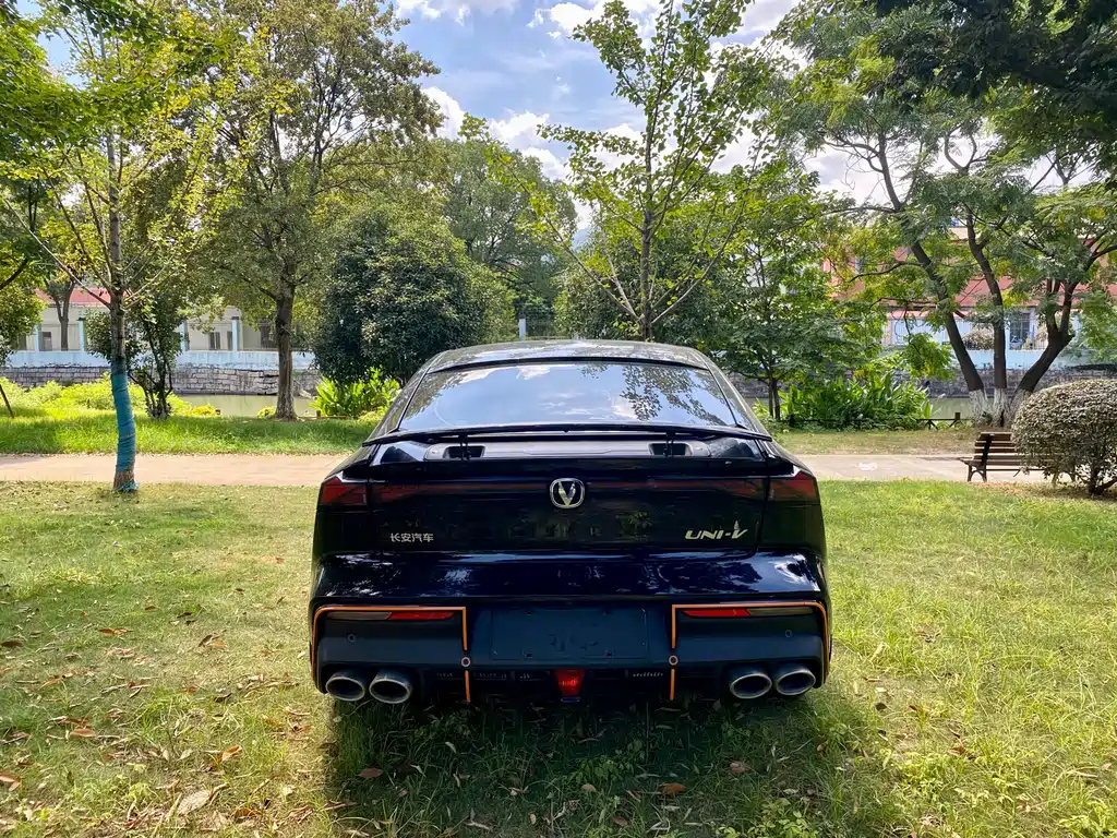 CHANGAN UNI-V 2023