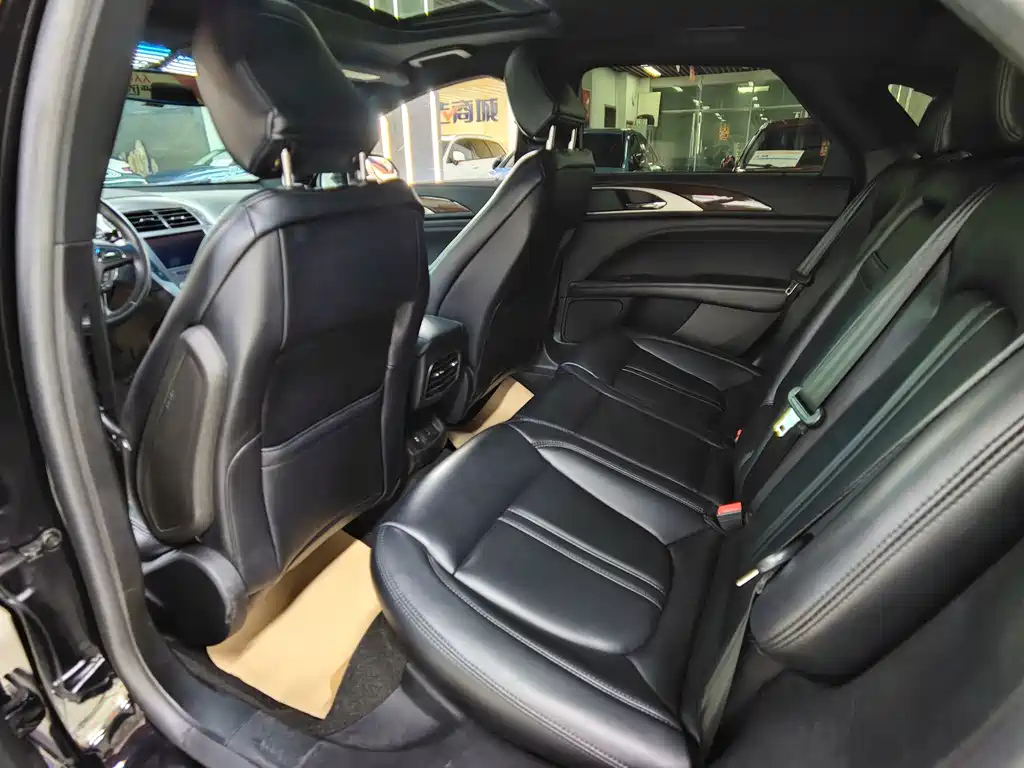 LINCOLN MKZ 2020