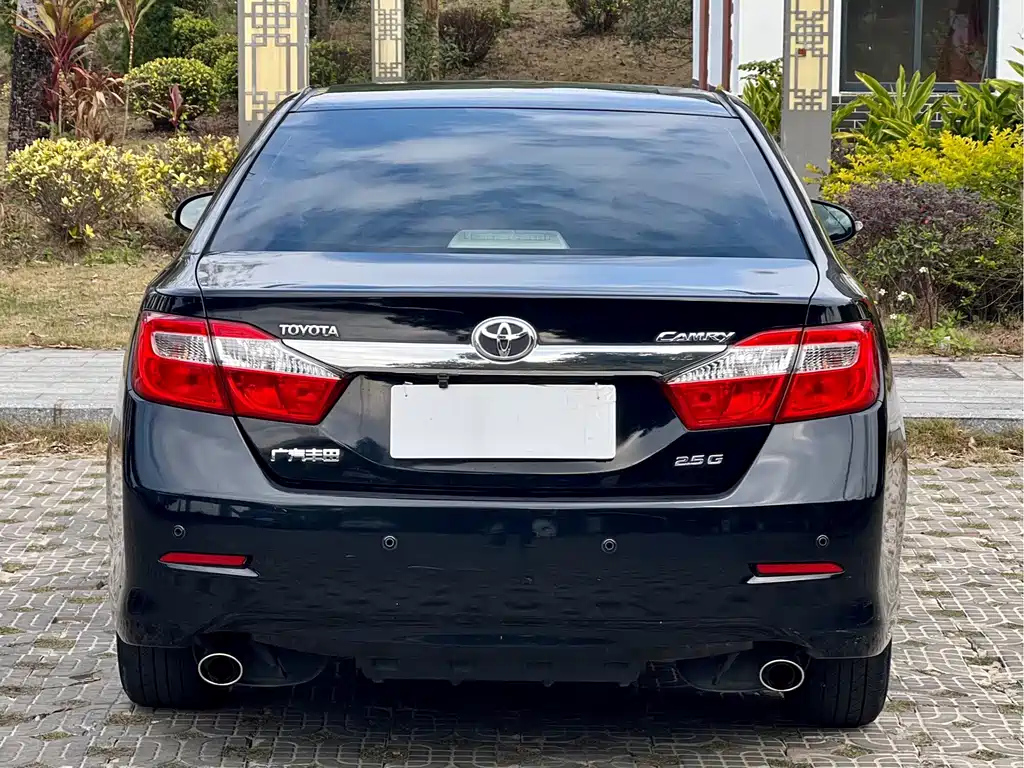 TOYOTA CAMRY 2013