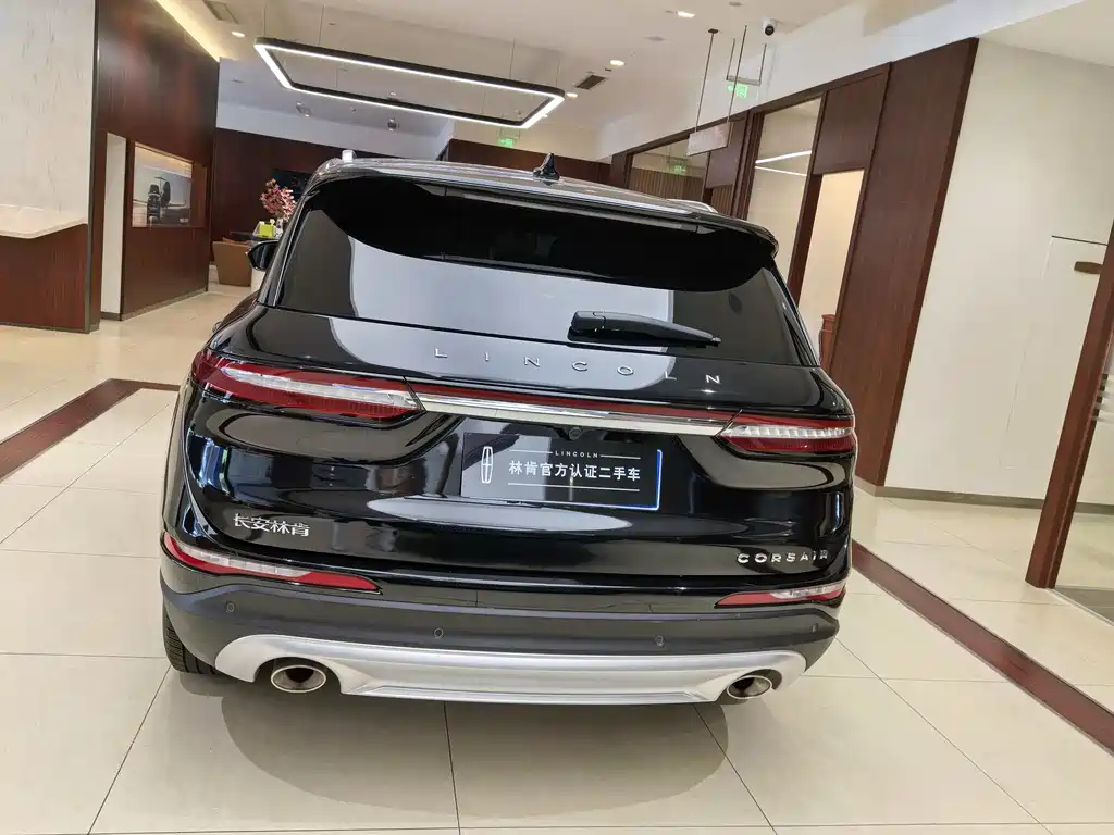LINCOLN ADVENTURER 2022