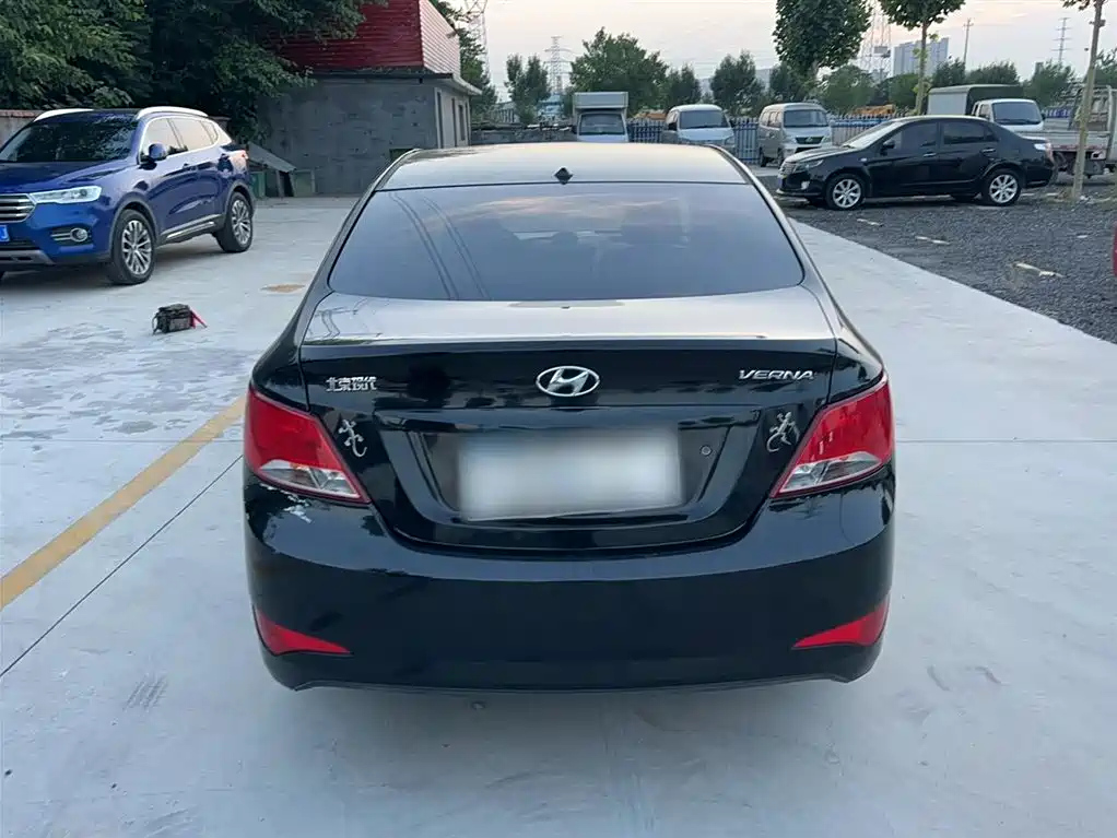 HYUNDAI RENA 2014