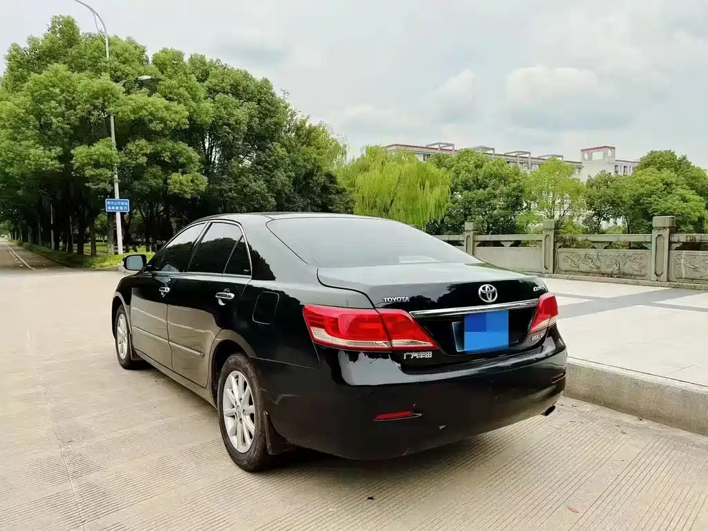 TOYOTA CAMRY 2010