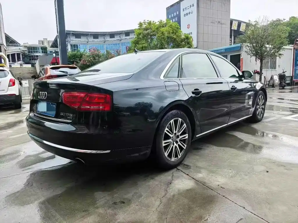 AUDI A8 2013