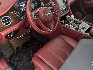 BENTLEY BENTAYGA  2018 YEAR 4.0T V8 2018