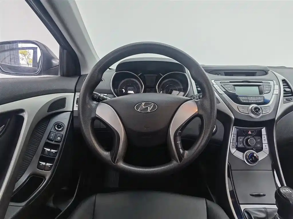 HYUNDAI ELANTRA 2014