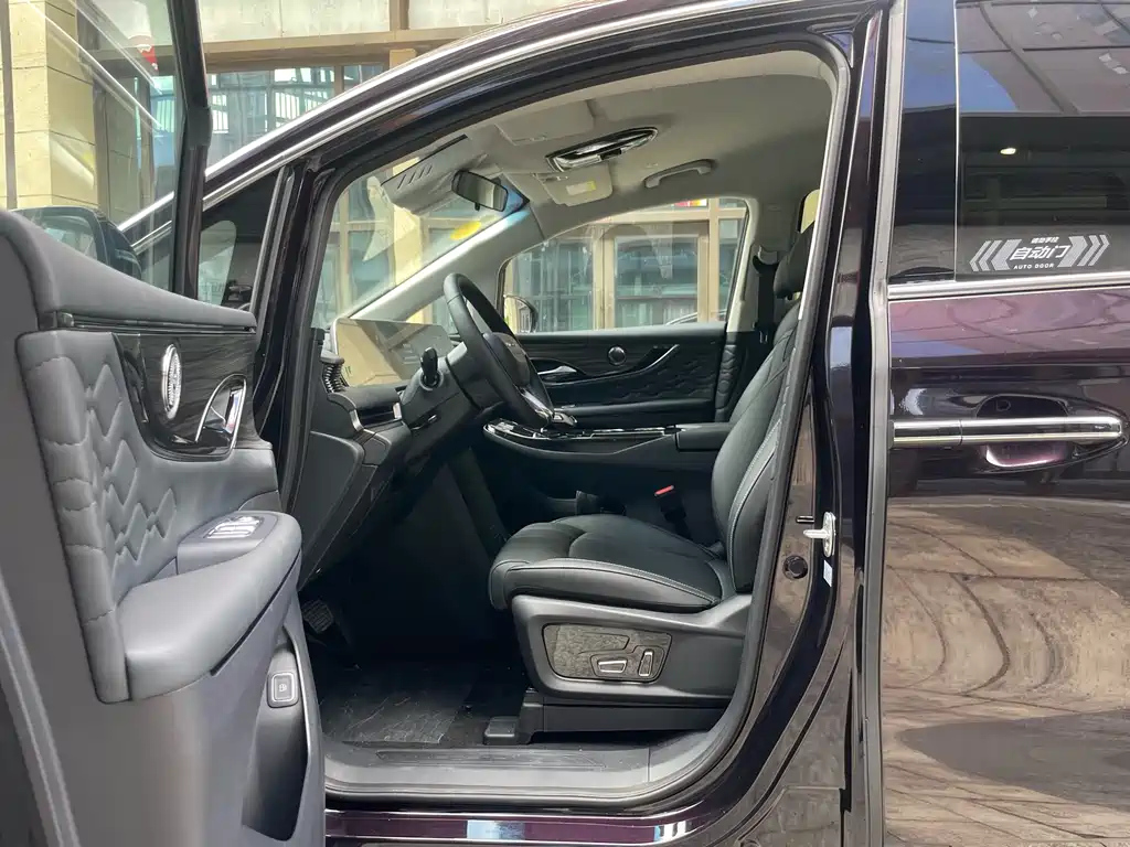 DONGFENG XINGHAI V9 2025