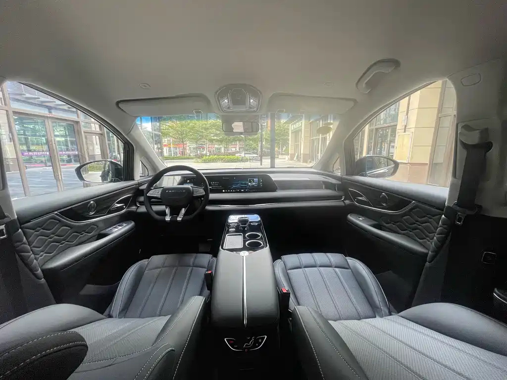 DONGFENG XINGHAI V9 2025