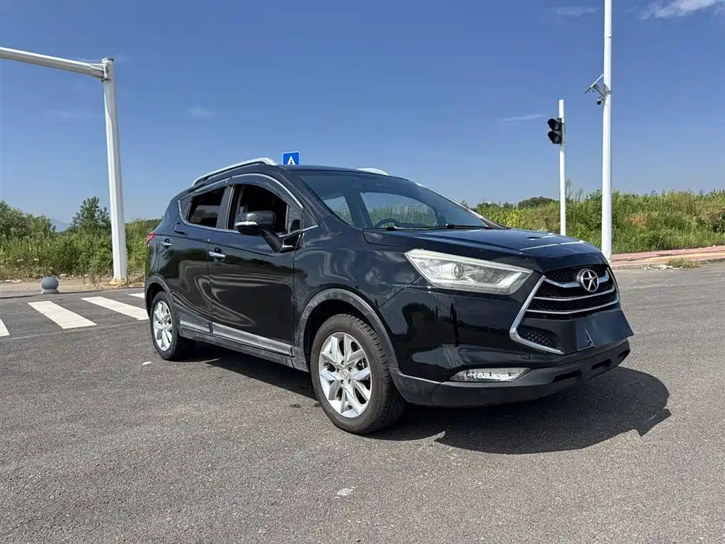 JAC REFINE S3 2014