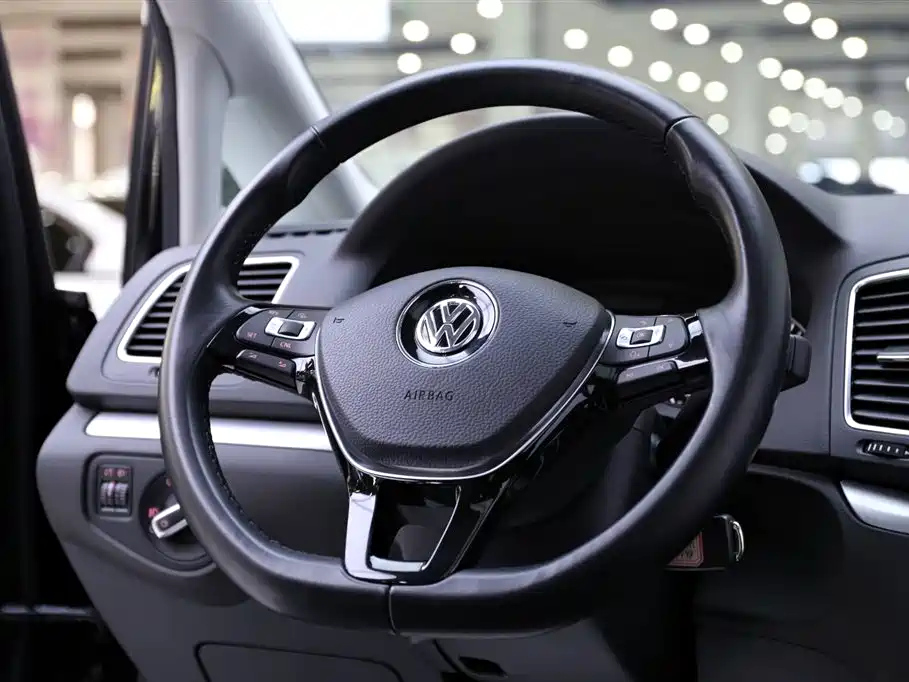 VOLKSWAGEN SHARAN 2018