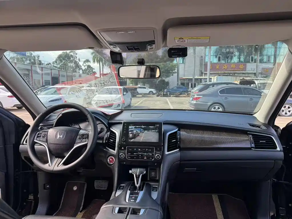 HONDA AVANCIER 2020