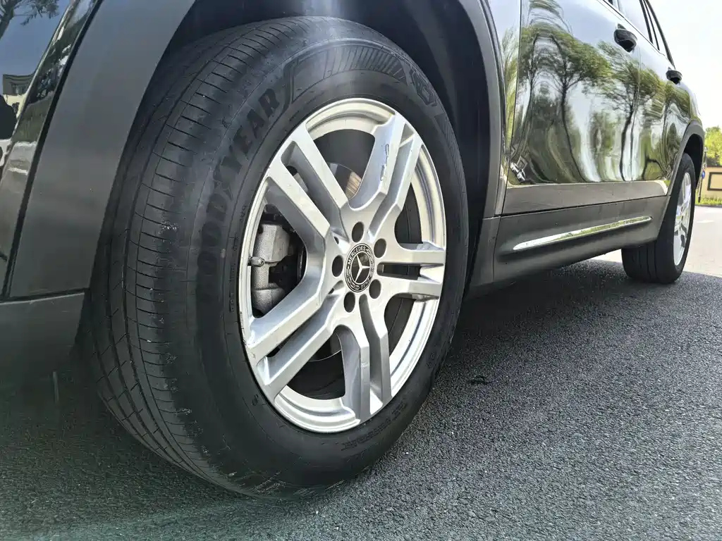 MERCEDES BENZ GLB 2022