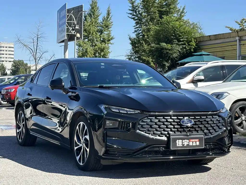 FORD MONDEO 2022