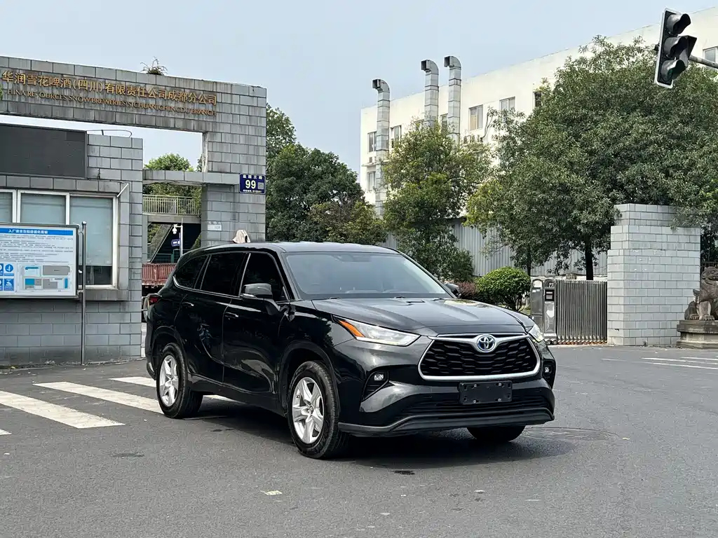 TOYOTA HIGHLANDER 2022