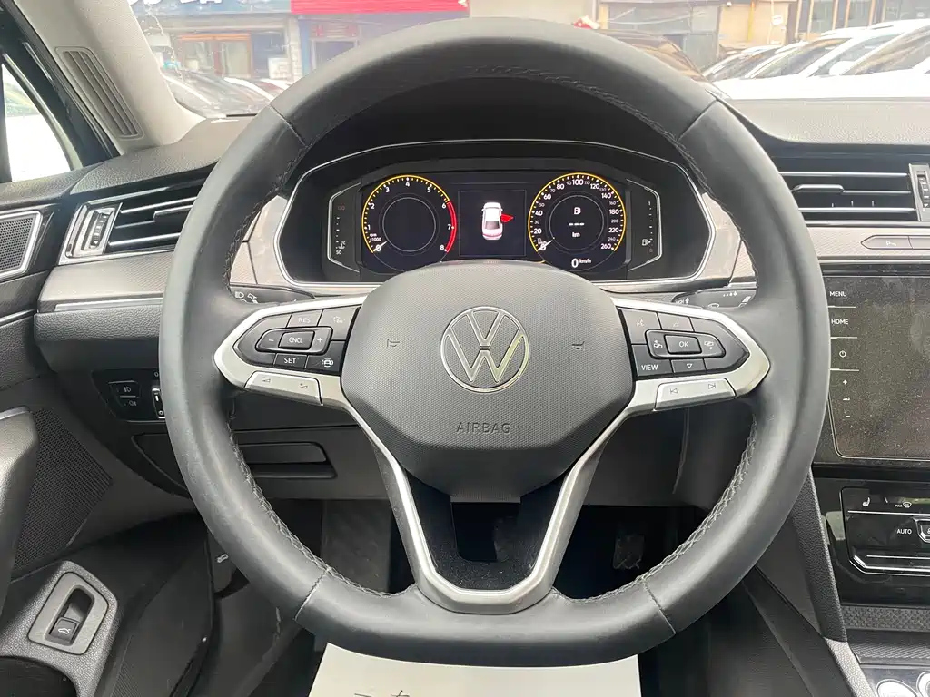 VOLKSWAGEN MAGOTAN 2020