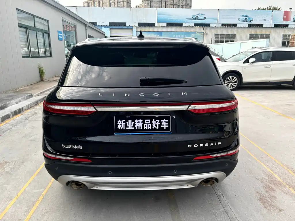 LINCOLN ADVENTURER 2022