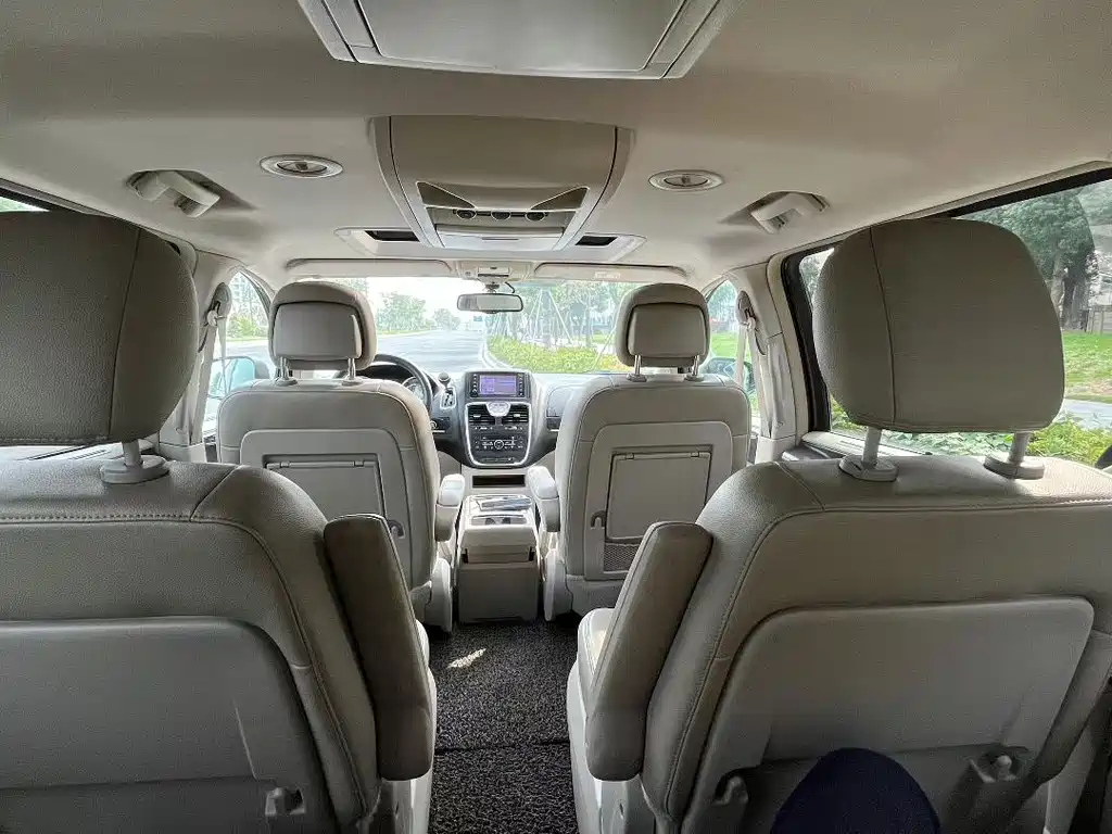 CHRYSLER BIG 捷龙 IMPORT 2015