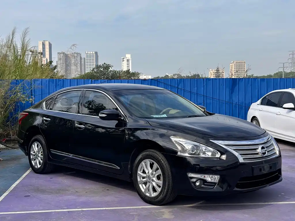 NISSAN TEANA 2014
