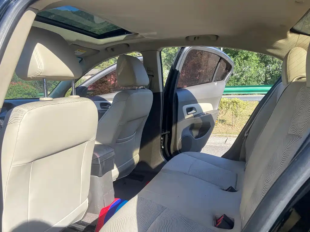 CHEVROLET CRUZE 2016