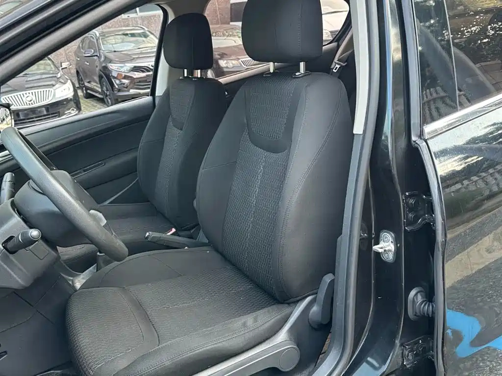 PEUGEOT 308 2013