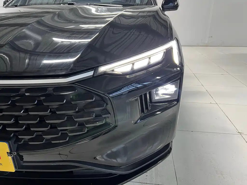 FORD MONDEO 2023