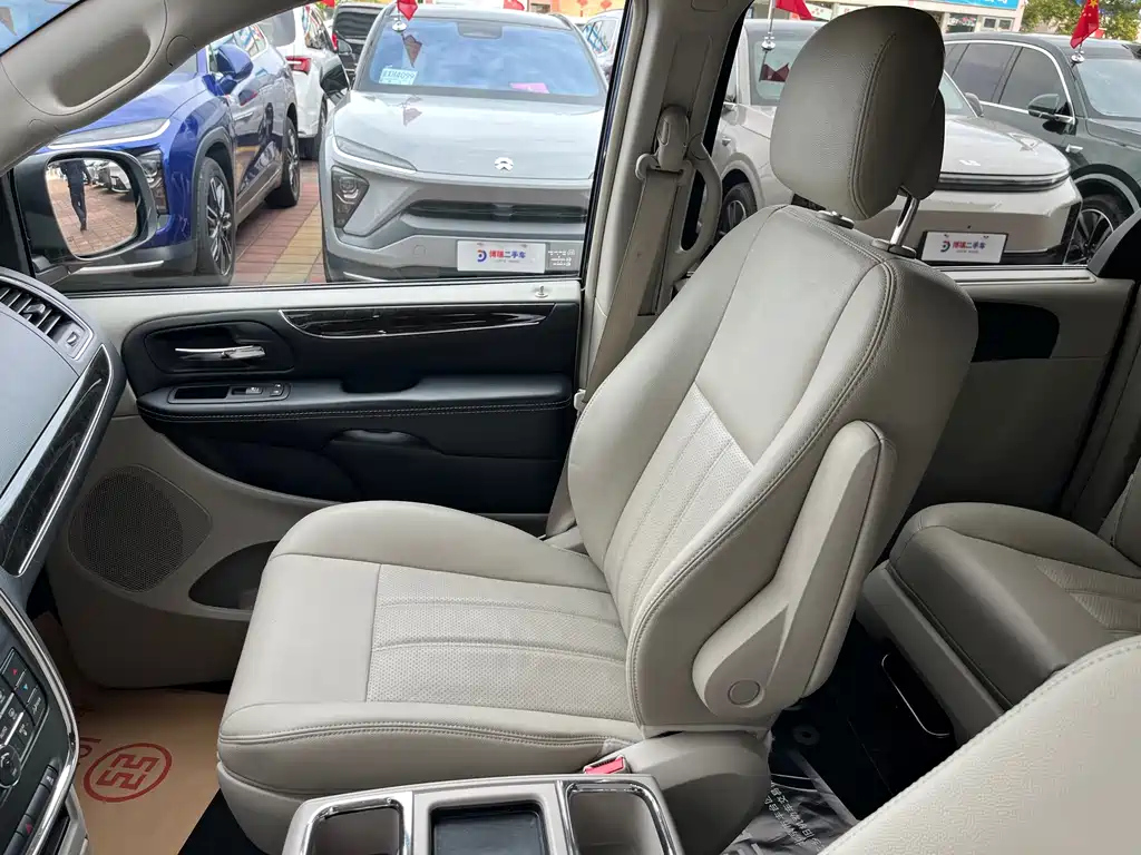 CHRYSLER BIG 捷龙 IMPORT 2016