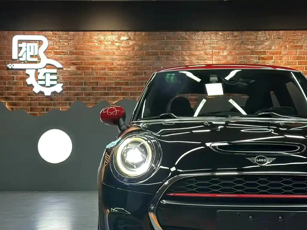 MINI JCW 2019