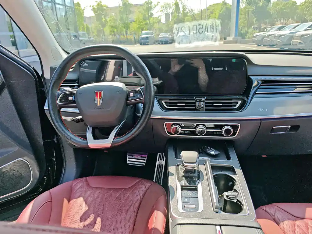 HONGQI HS5 2024