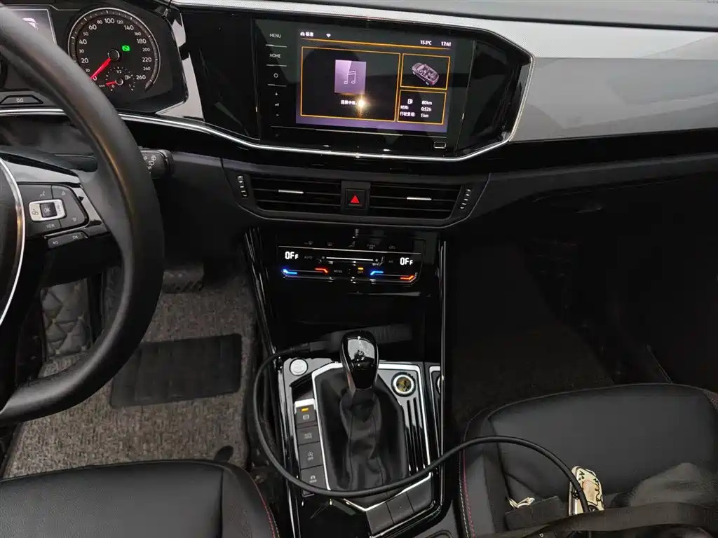 VOLKSWAGEN TAYRON 2022