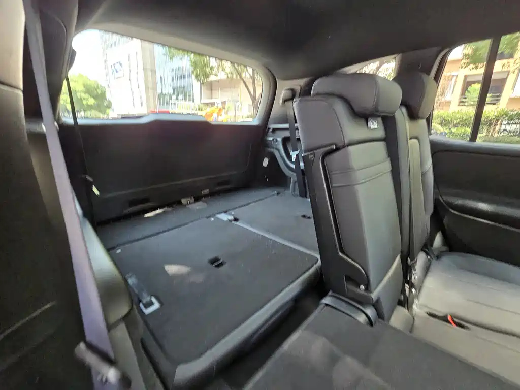 MERCEDES BENZ GLB 2023