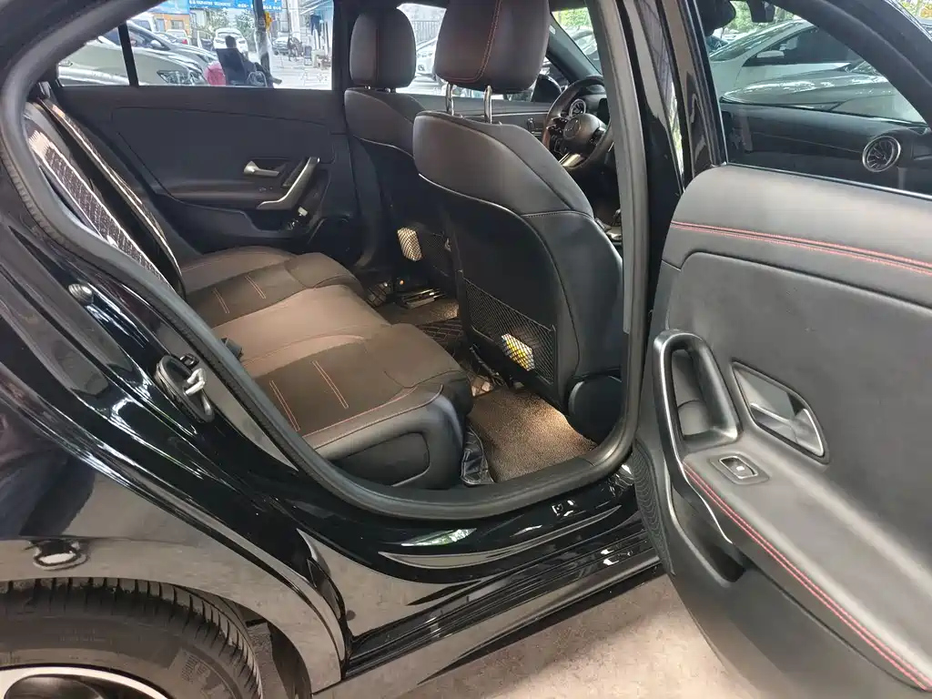 MERCEDES BENZ A-CLASS 2024