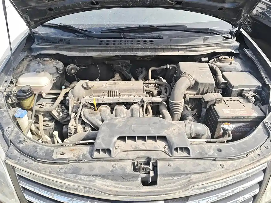 HYUNDAI CELESTA 2015