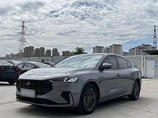 FORD FOCUS  2022