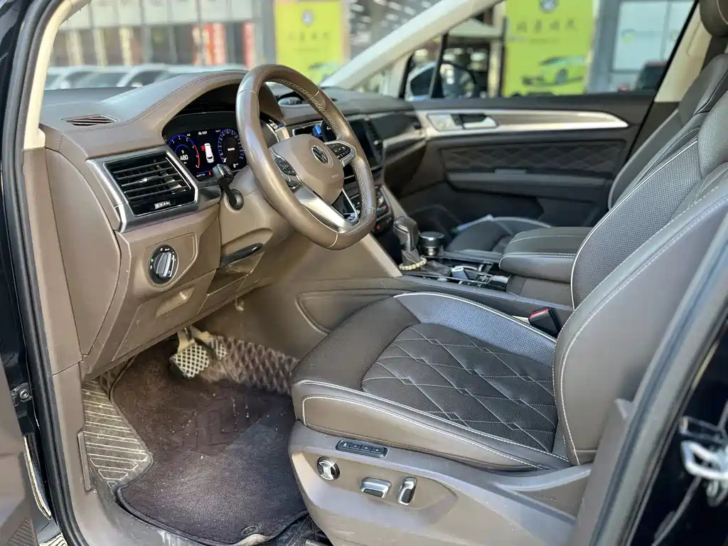 VOLKSWAGEN VILORAN 2021