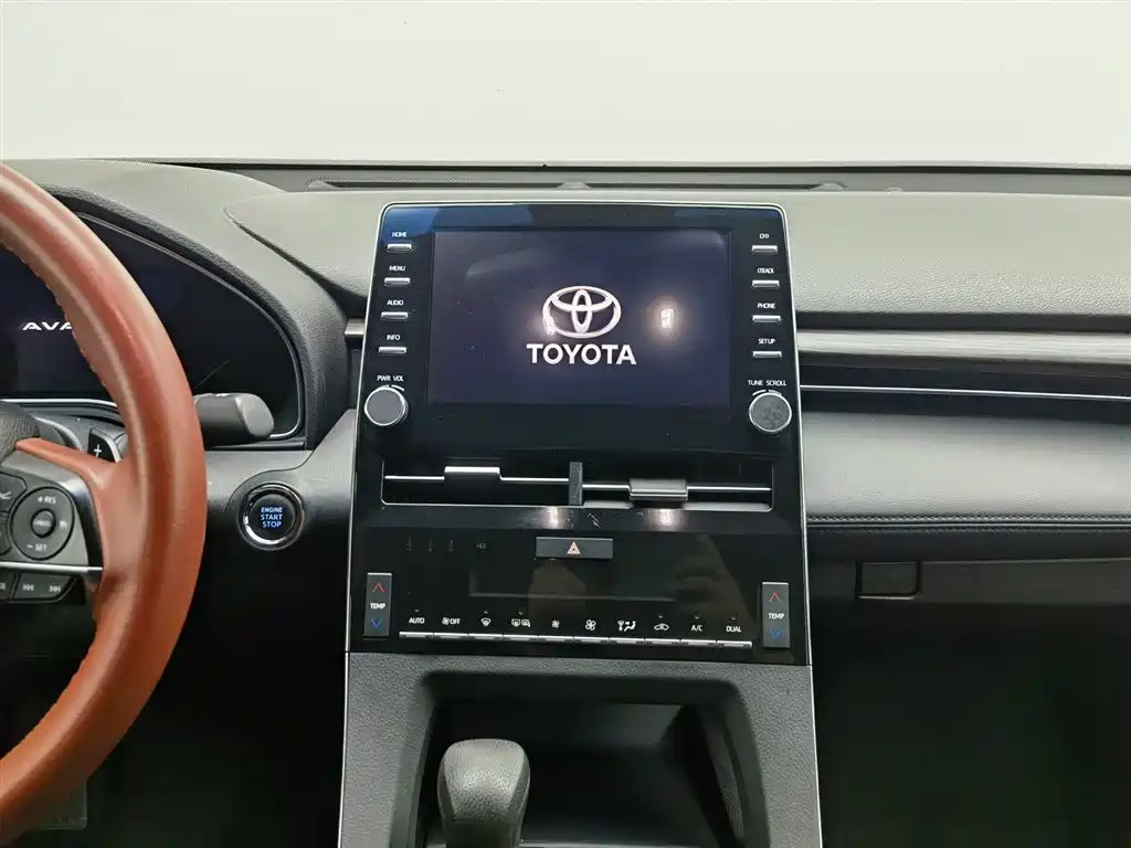 TOYOTA AVALON 2019