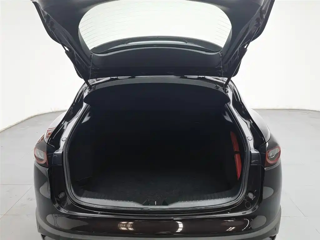 MAZDA CX-4 2021