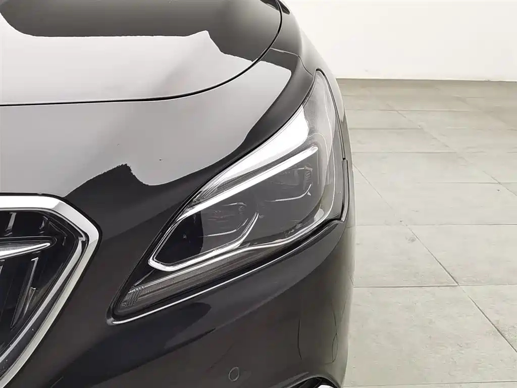 BUICK LACROSSE 2018