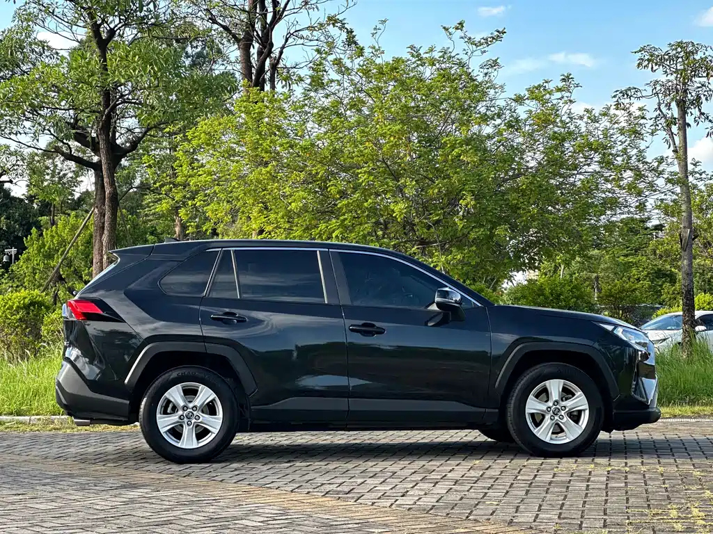 TOYOTA RAV4 RONGFANG 2022