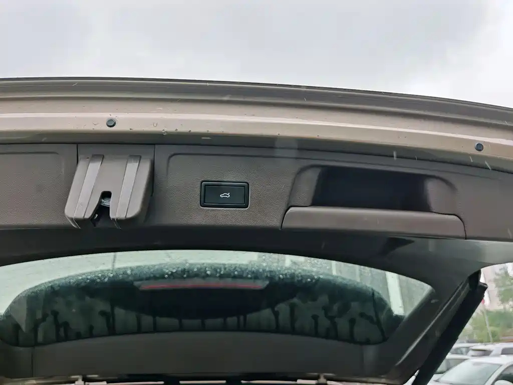 VOLKSWAGEN VILORAN 2020
