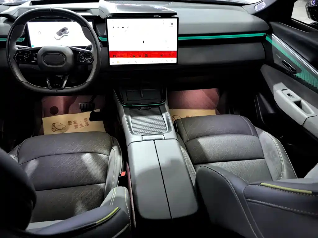 LYNK&CO 08 NEW ENERGY 2025