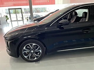 HONGQI E-QM5  2021 YEAR   EDITION 2021