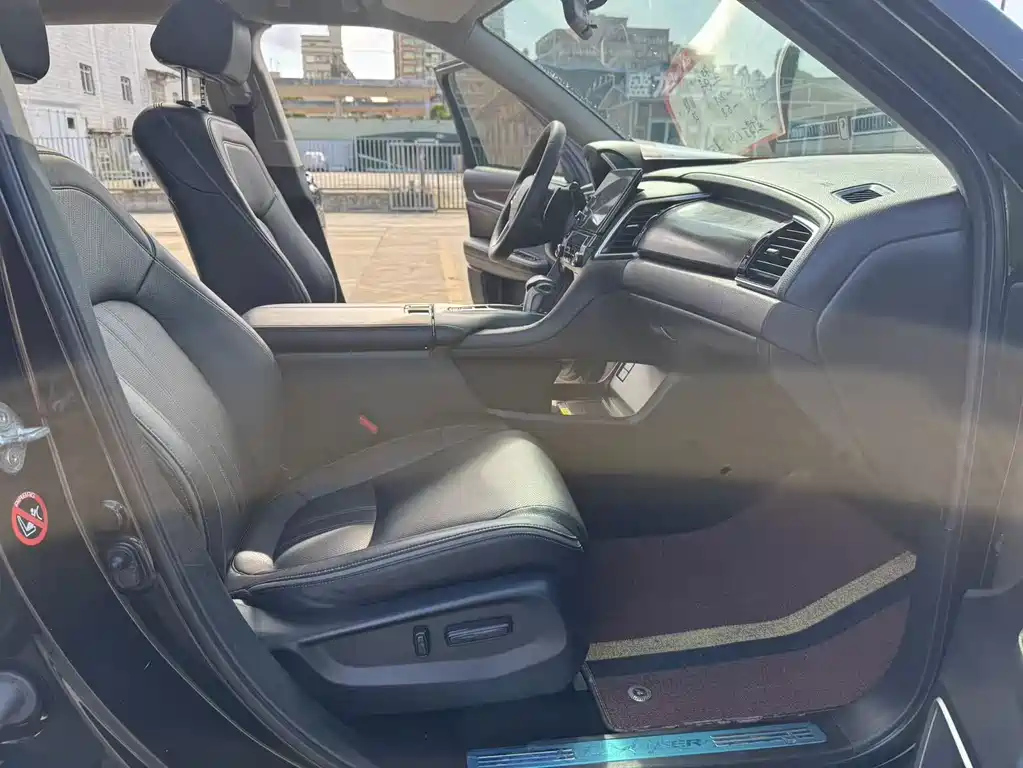 HONDA AVANCIER 2020