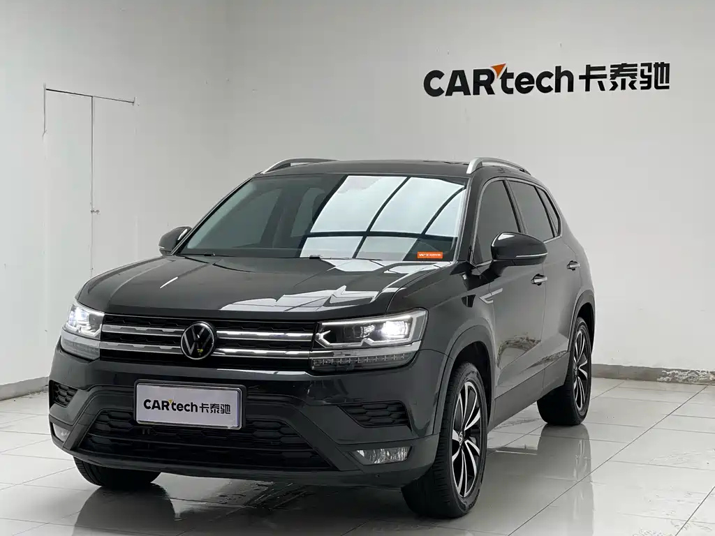 VOLKSWAGEN THARU 2022