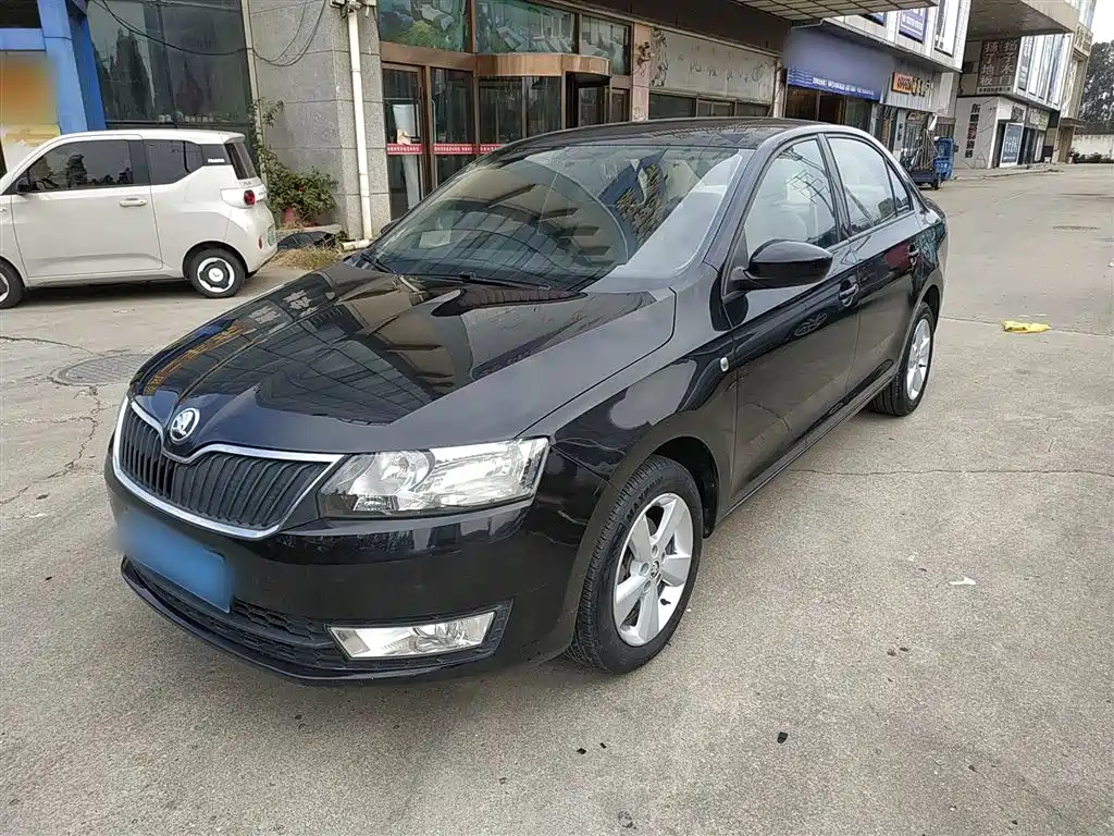 SKODA RAPID 2015