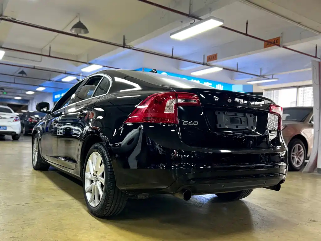 VOLVO S60 IMPORT 2014