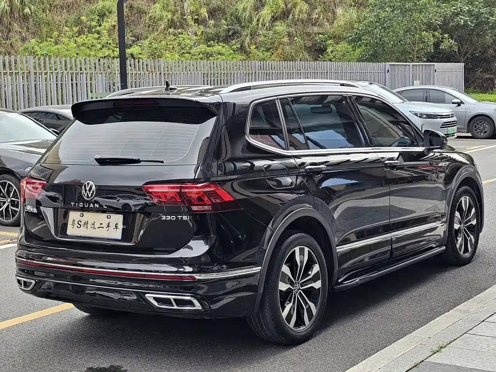 VOLKSWAGEN TIGUAN L 2022