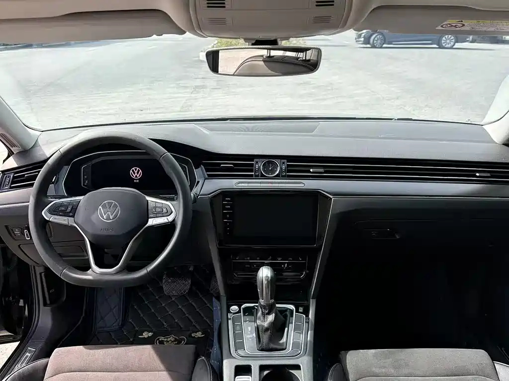 VOLKSWAGEN MAGOTAN 2022