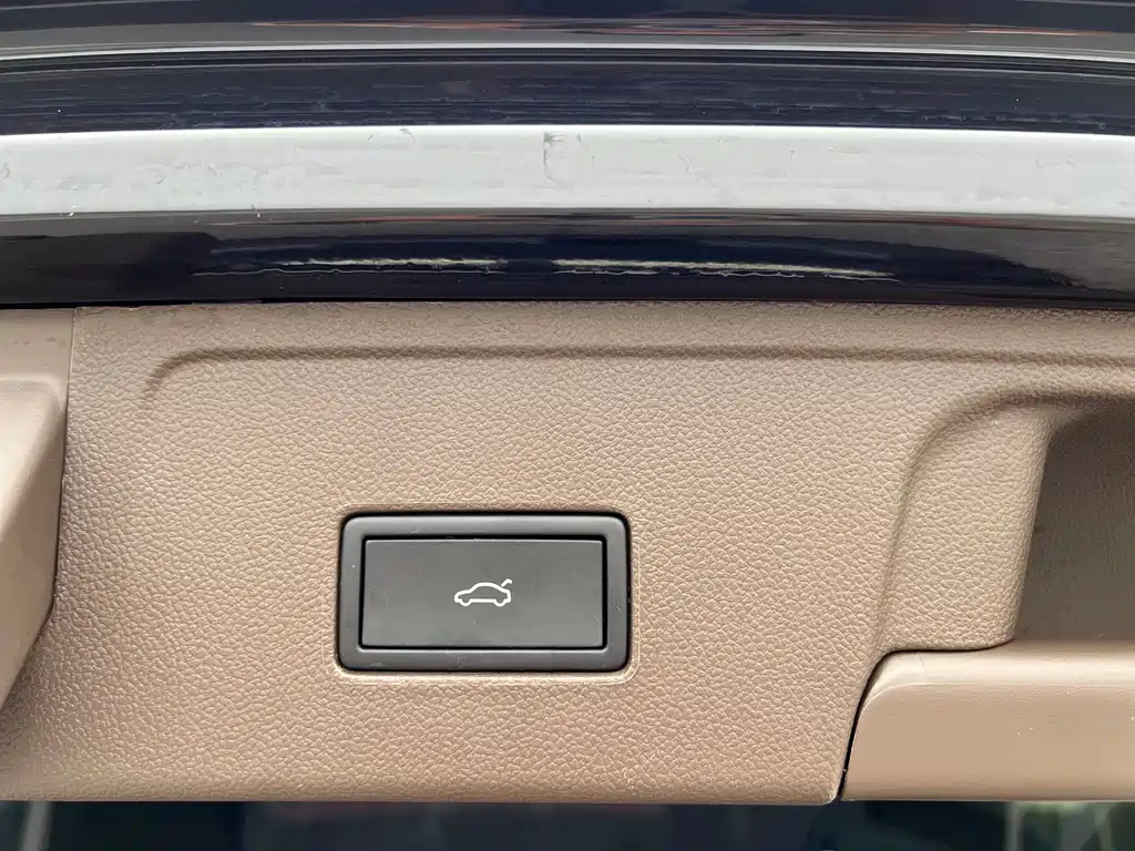 VOLKSWAGEN VILORAN 2024