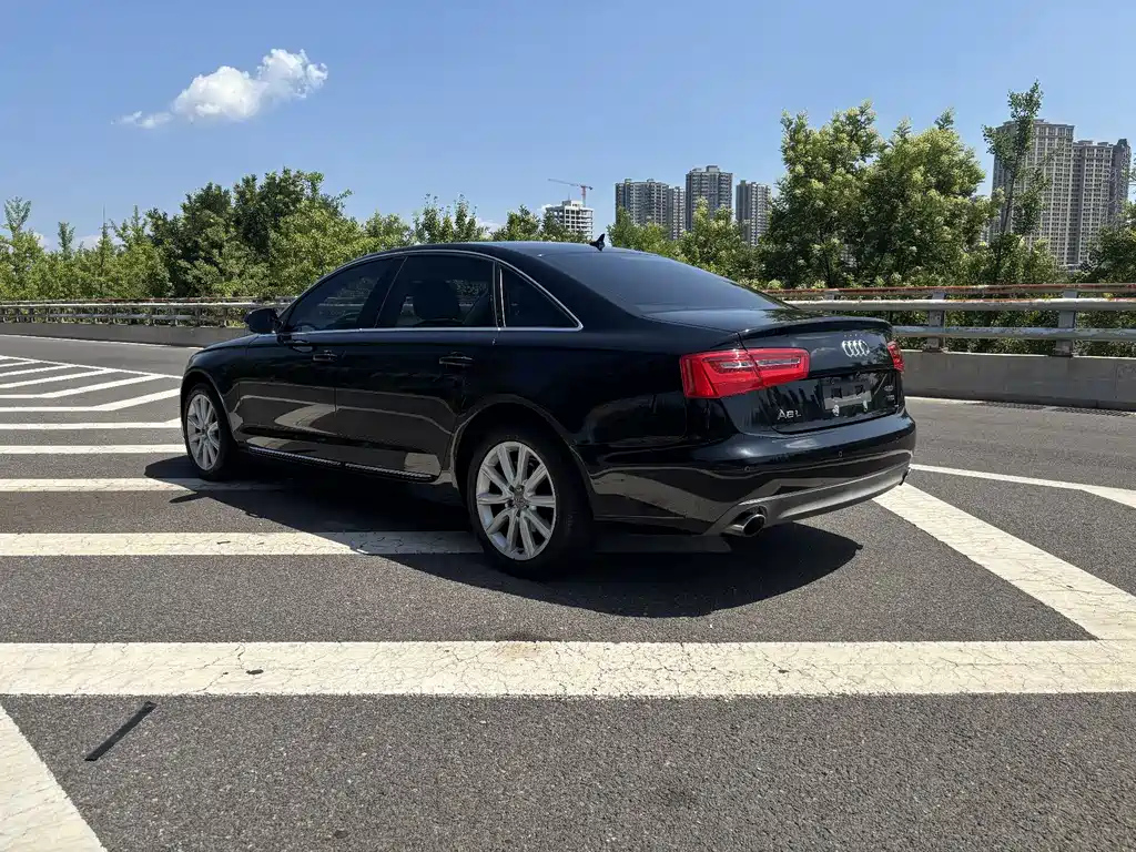 AUDI A6L 2014