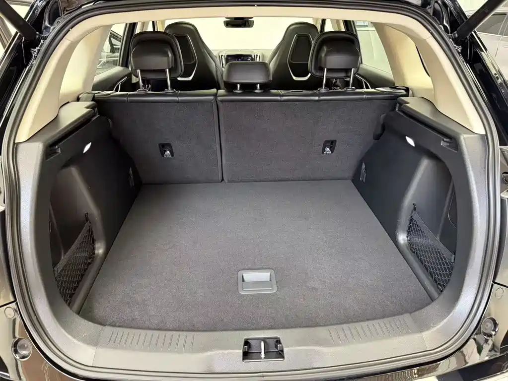 HONGQI HS3 PHEV 2024