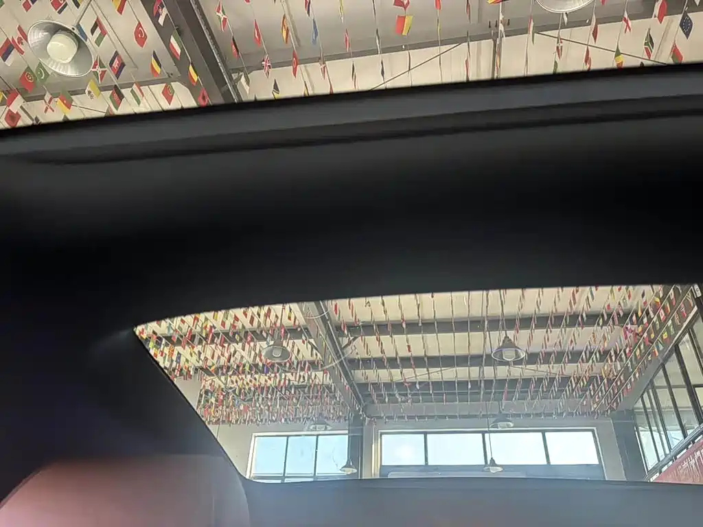 MERCEDES BENZ GLB 2023